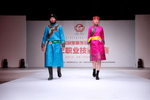 制作民族服飾,傳承民族文化 全區(qū)民族服飾設(shè)計(jì)制作職工職業(yè)技能比賽圓滿(mǎn)落幕