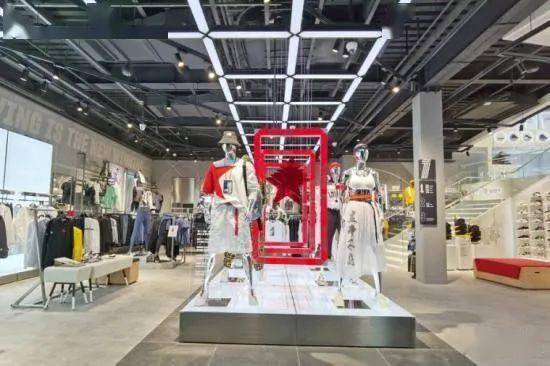 行業(yè)丨安踏逆襲,線(xiàn)上首次超越耐克阿迪